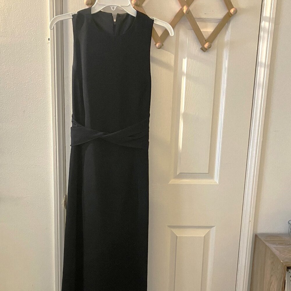 Vera Wang formal full length black gown w/train – sz 8